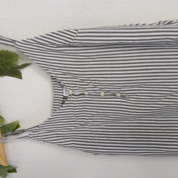 Old Navy Striped Summer Tank Top Blouse Size XSmall - Picture 4 of 4